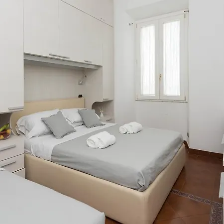 Andenis Luxury House * Rome